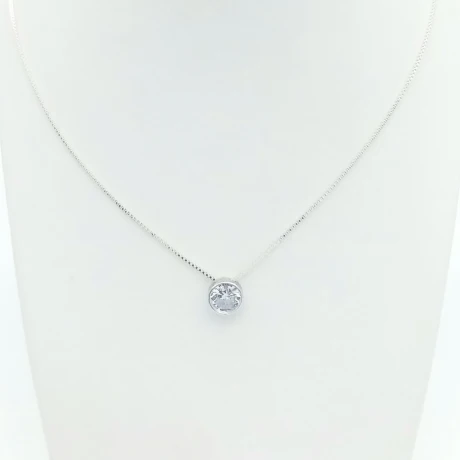 Cadena veneciana y punto de luz con circonia en plata 925. Cadena veneciana y punto de luz con circonia en plata 925.